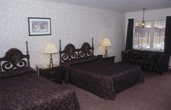 Ivy Rose Motor Inn Windsor Bagian luar foto