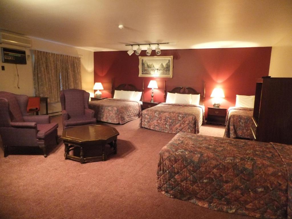 Ivy Rose Motor Inn Windsor Bagian luar foto