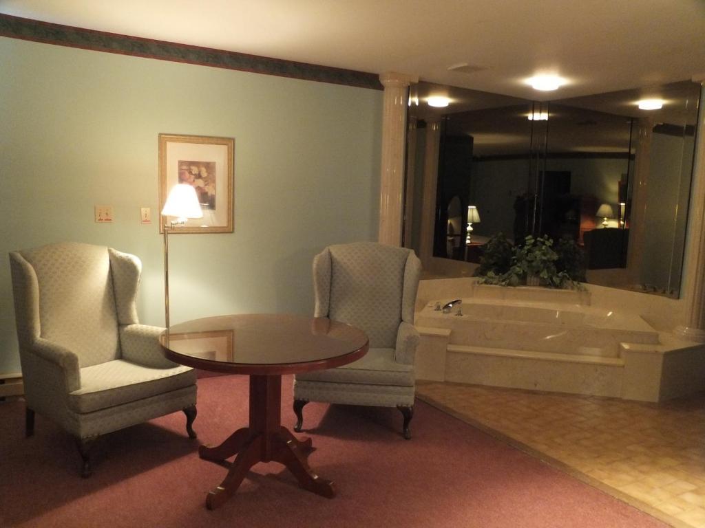 Ivy Rose Motor Inn Windsor Bagian luar foto