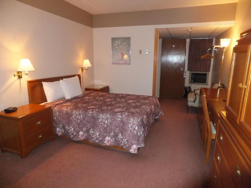 Ivy Rose Motor Inn Windsor Bagian luar foto
