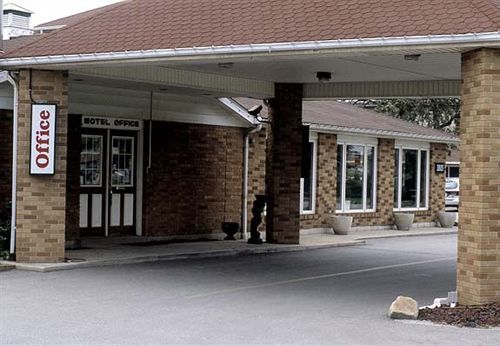 Ivy Rose Motor Inn Windsor Bagian luar foto